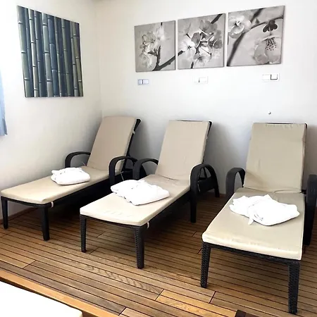 ホテル Hotel-skischule Krallinger 3*