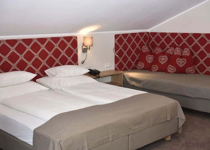 Hotel-skischule Krallinger オーバータウエルン